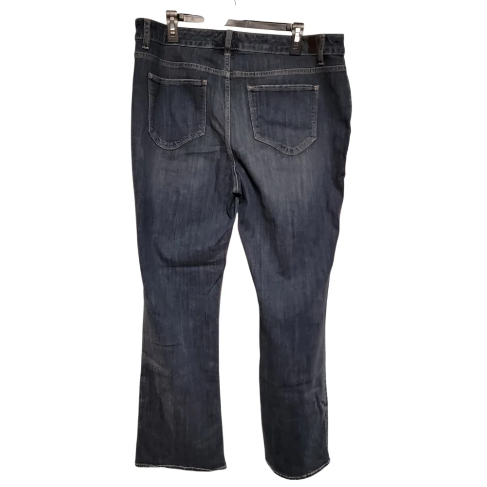 Simply Vera Vera Wang Women's Bootcut Jeans Size 16W Mid Rise - Picture 3 of 9